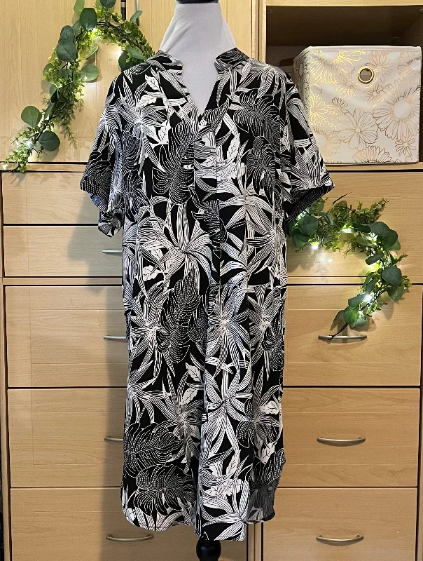 LUNA Plus Size Tropical Dress