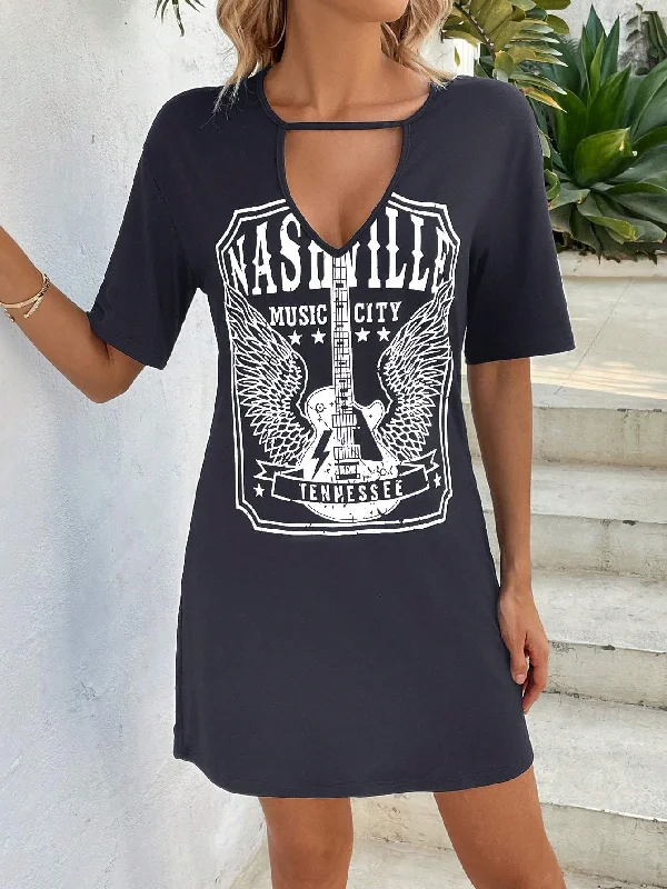 FRENCHY WOMEN S V NECK SHORT SLEEVE GUITAR PRINT A LINE DRESS WITH STRAP