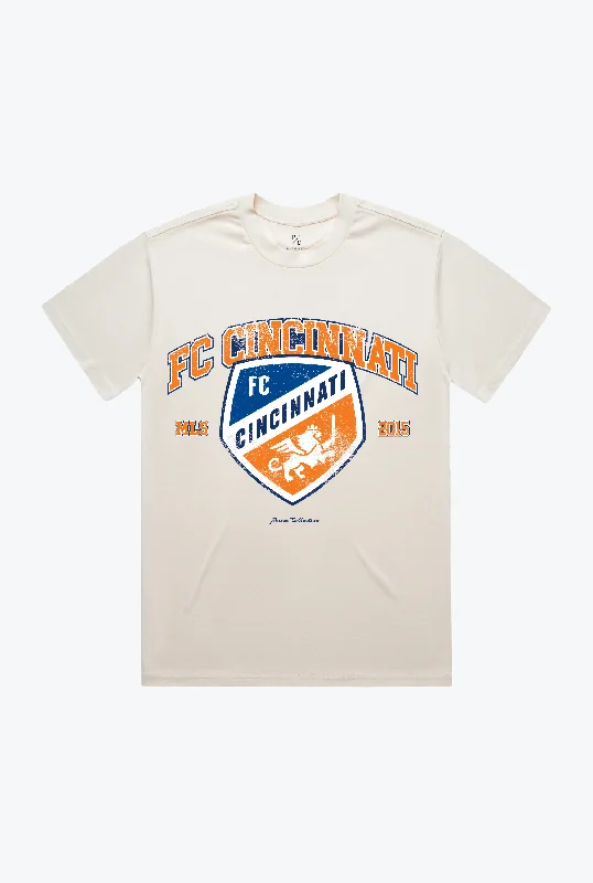 FC Cincinnati Vintage Washed T-Shirt - Ivory Collared Crew Neck Turtle Neck