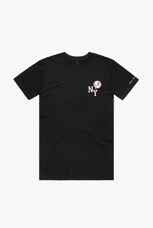 New York Yankees Essentials T-Shirt - Black Polka Dot Checkered Tartan