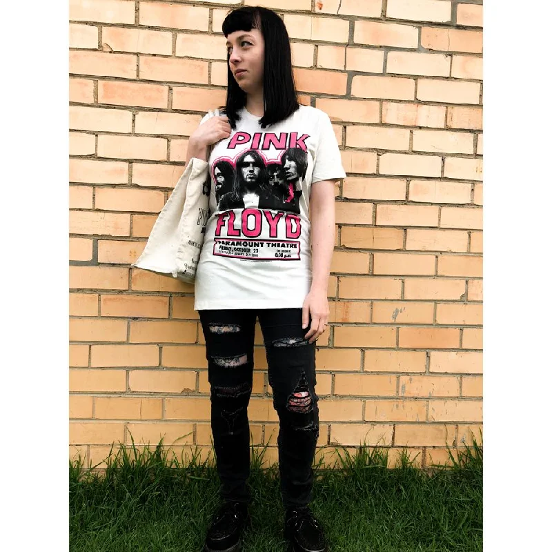 Pink Floyd | Show Poster Fitted Jersery T-Shirt Ribbed T-Shirt High Neck Heavyweight Pink Floyd | Show Poster Fitted Jersery T-Shirt Ribbed T-Shirt High Neck Heavyweight