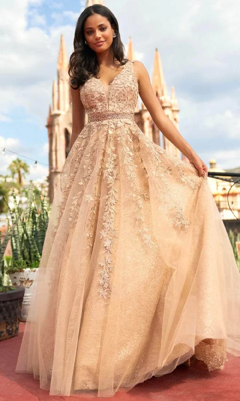 Sherri Hill 55348 - Beaded Waistband Tulle Ballgown Turtleneck Warm Winter