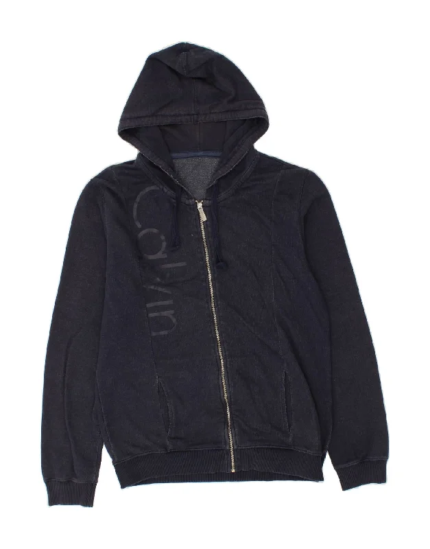 CALVIN KLEIN JEANS Mens Graphic Zip Hoodie Sweater Medium Navy Blue Cotton Knit Fabric Woven Fabric Fleece Fabric CALVIN KLEIN JEANS Mens Graphic Zip Hoodie Sweater Medium Navy Blue Cotton Knit Fabric Woven Fabric Fleece Fabric